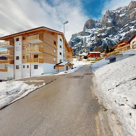 Sublime Modern Family Of 2 Bedrooms Lägenhet Leukerbad