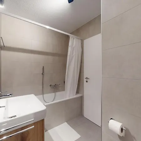 Апартаменты Sublime Modern Family Of 2 Bedrooms