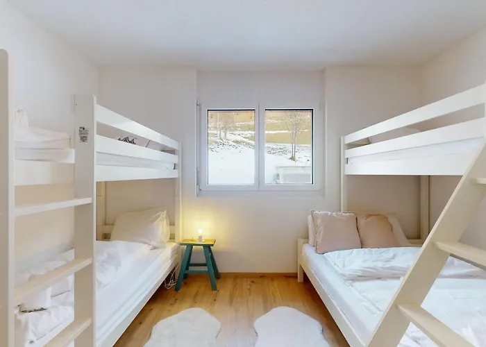 Sublime Modern Family Of 2 Bedrooms Apartment *