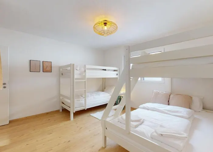 Apartment Sublime Modern Family Of 2 Bedrooms