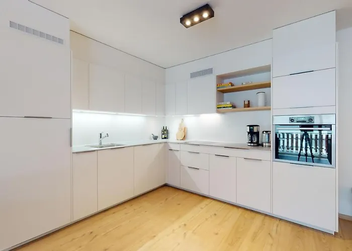 Sublime Modern Family Of 2 Bedrooms *