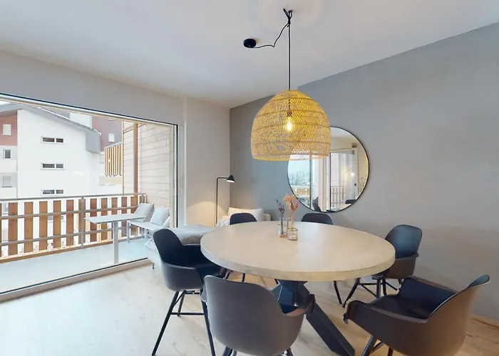 Apartment Sublime Modern Family Of 2 Bedrooms *